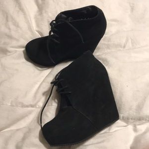 Aldo black suede Moccasin style platforms